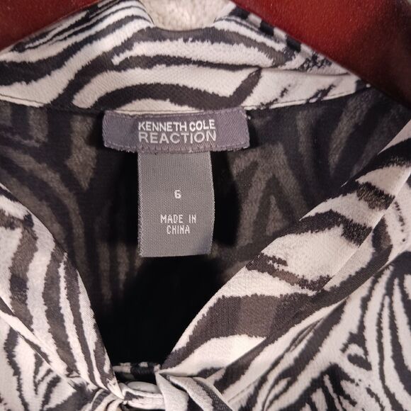 Kenneth Cole Reaction Brack & White Zebra Strip Sleeveless Blouse Flounce - Picture 5 of 5